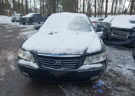 2008 Hyundai Azera Limited z USA, uszkodzony, nr VIN KMHFC46F58A267804